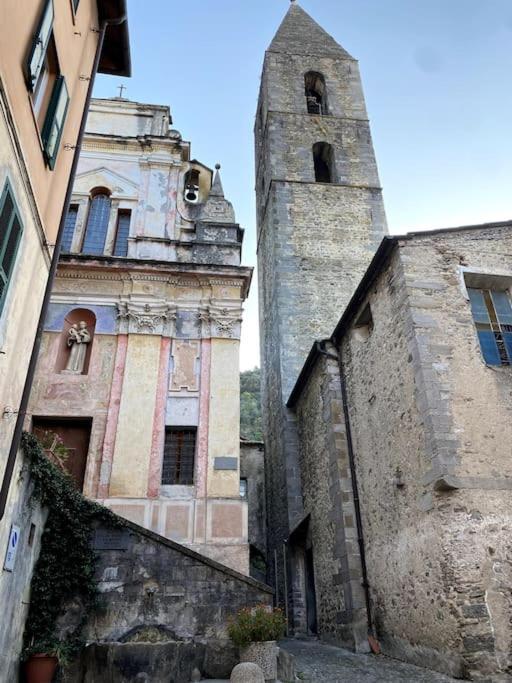 Iconic Italian Townhouse W Rooftop Terrace & Mountain View, Pigna Extérieur photo